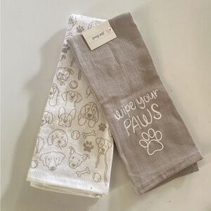 NWT Target Wipe Your Paws‎ dish towel set